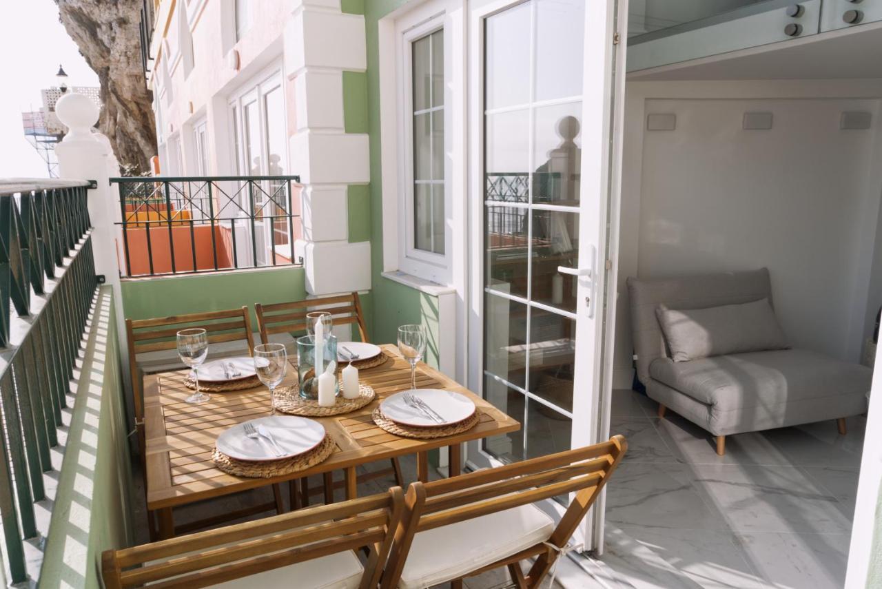 Spectacular Beachfront Duplex On The Mediterranean - Caleta, Catalan Bay Gibraltar Eksteriør billede